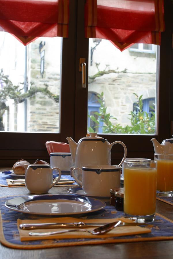 Le Pelican Hotel Rochefort-en-Terre Kültér fotó