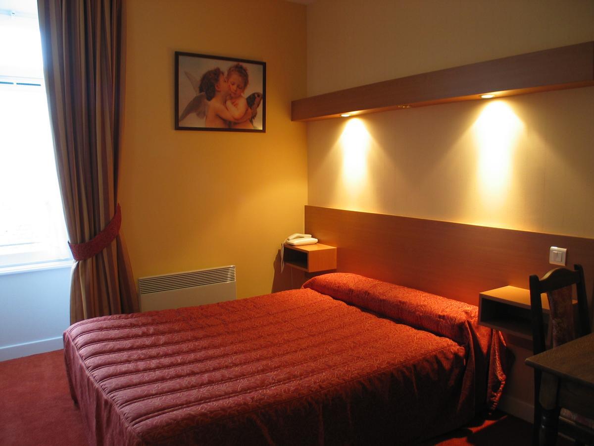 Le Pelican Hotel Rochefort-en-Terre Kültér fotó