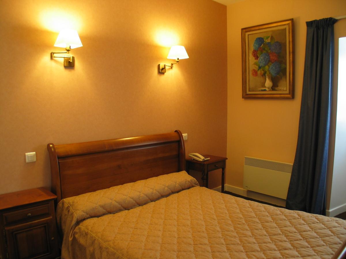 Le Pelican Hotel Rochefort-en-Terre Kültér fotó